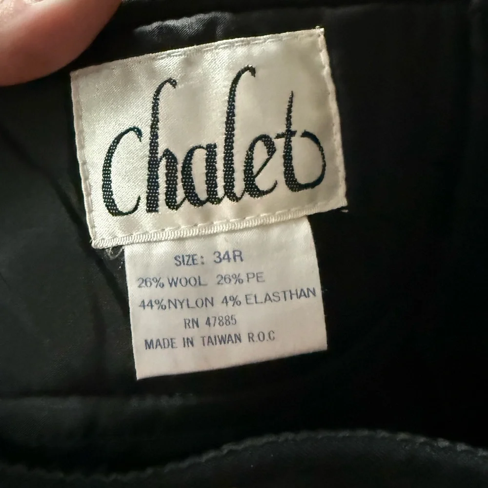 Chalet Black Quilted Apparel ski and snowboard athletic padded pants - Picture 5 of 6